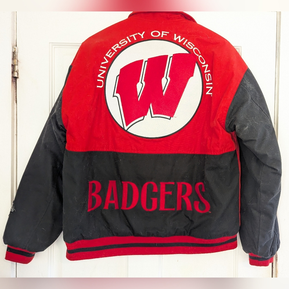 Vintage 90s University of Wisconsin Badgers Puffer Jacket - #1 Apparel